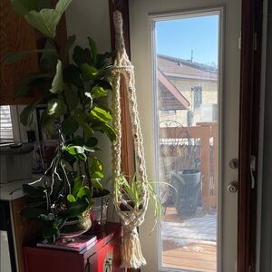 Vintage 70s boho Macramé 100% wool with wood beads and brass rings